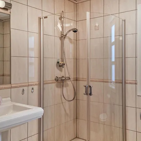 7 Bedroom Awesome In Feriehus Tjorhom