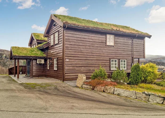 7 Bedroom Awesome In *