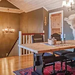 7 Bedroom Awesome In